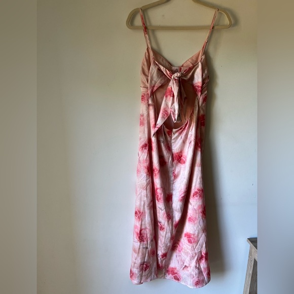 Freesia Pink Floral Midi Dress Size M NWT Spaghetti Strap Bow Back Cutout - Picture 7 of 8